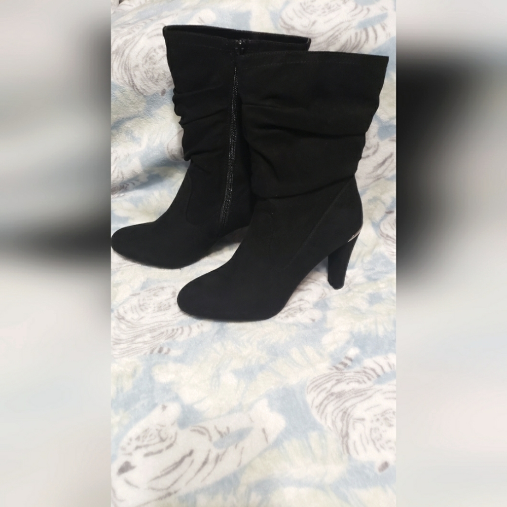 Black Jennifer Lopez Boots Size 8.5